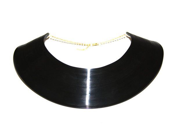 vinyl-necklace-jewelry