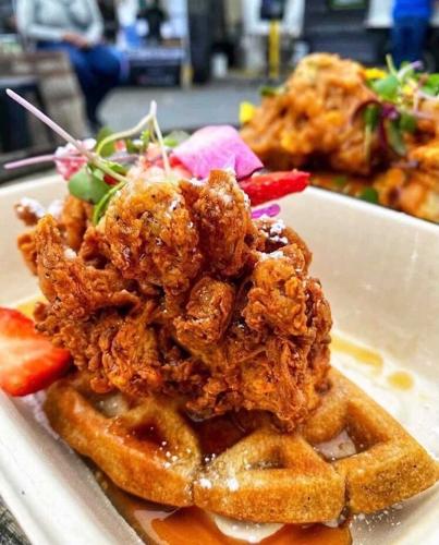 EB572736-3E37-40A3-A54A-9B68764155B4-1