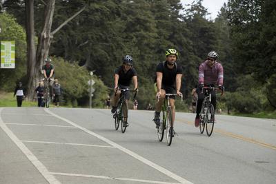 24571776_web1_210318-SFE-JFKdrive_1